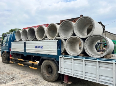 Giao hàng cống bê tông cho khách ở Long khánh, đồng nai